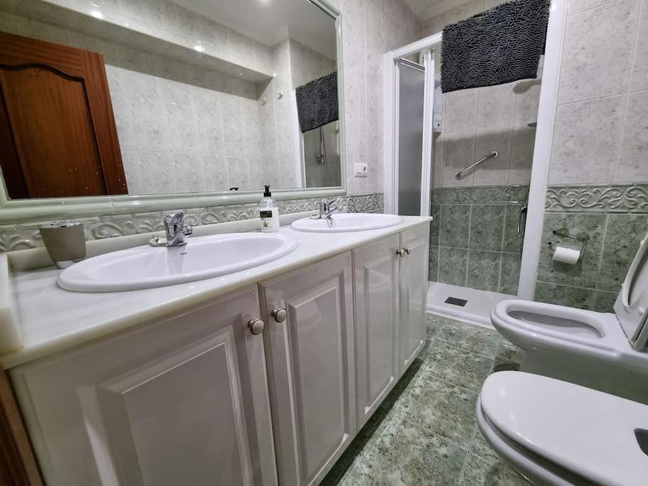 126B Apto Playa - 3 Habitaciones Хихон Экстерьер фото